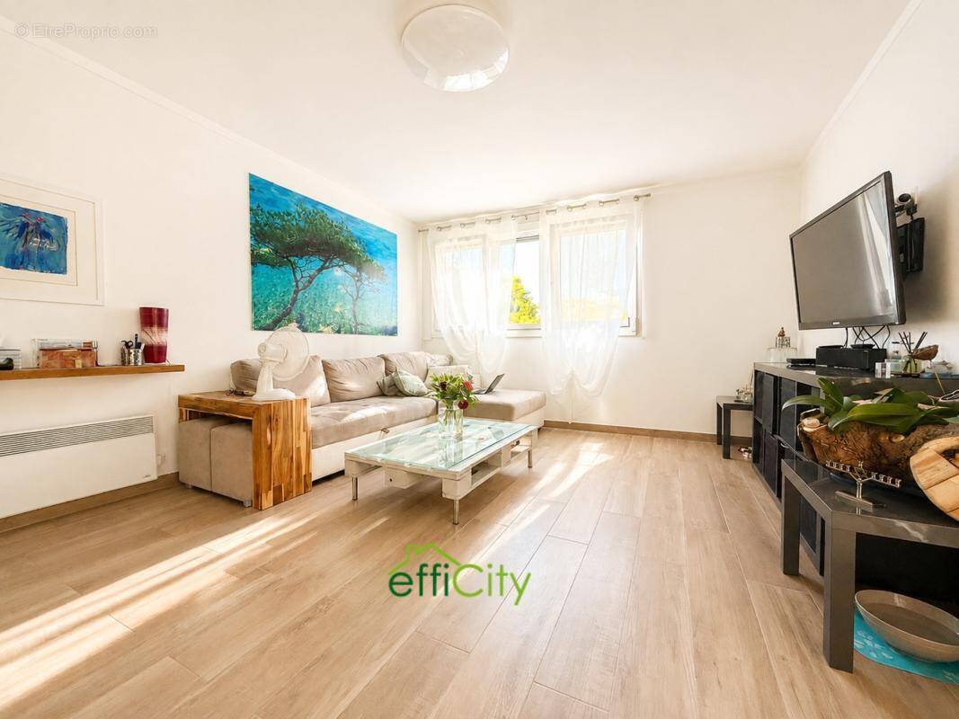 Appartement à MARSEILLE-10E