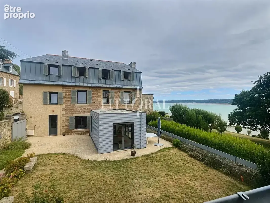Photo Maison à Perros-Guirec au prix de 859 000€