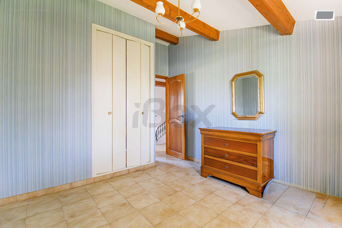 Maison à SIX-FOURS-LES-PLAGES