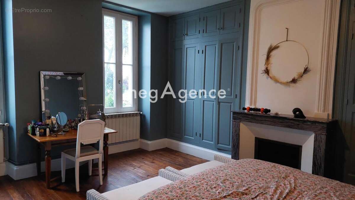 Maison à SAINT-PORCHAIRE