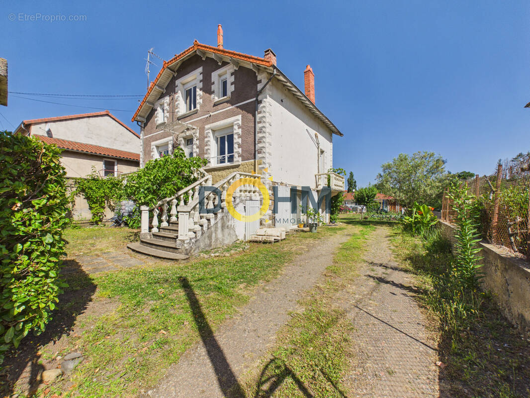 Maison à SAINTE-FLORINE