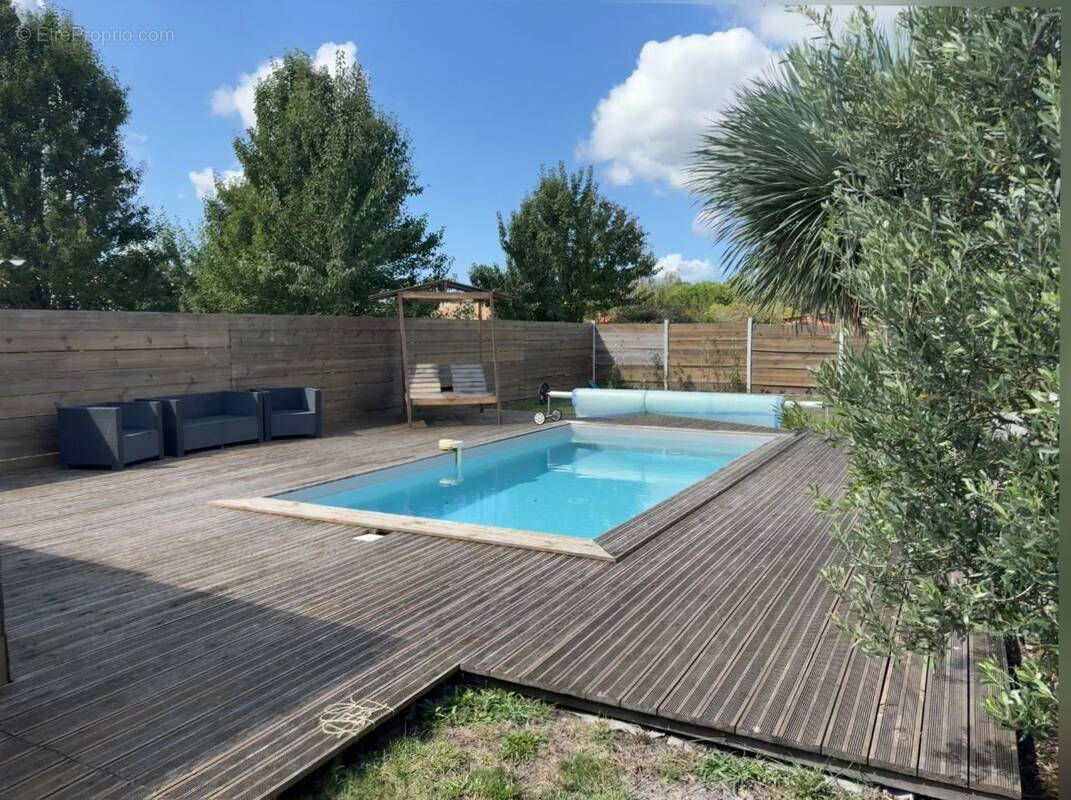 Maison à PARENTIS-EN-BORN