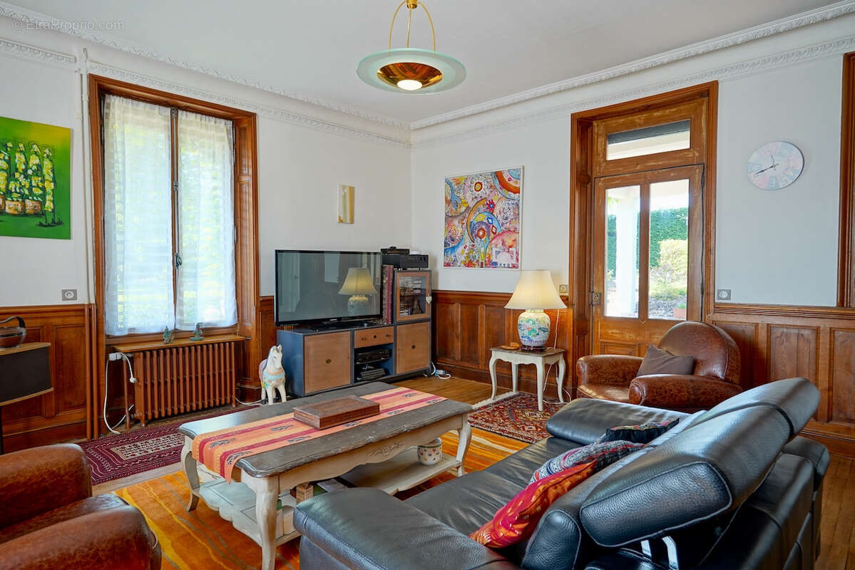 Maison à LA CHAPELLE-SAINT-LAURENT