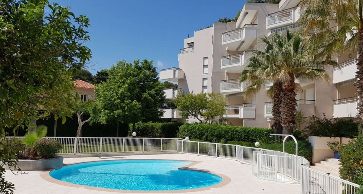 Appartement à SAINT-RAPHAEL