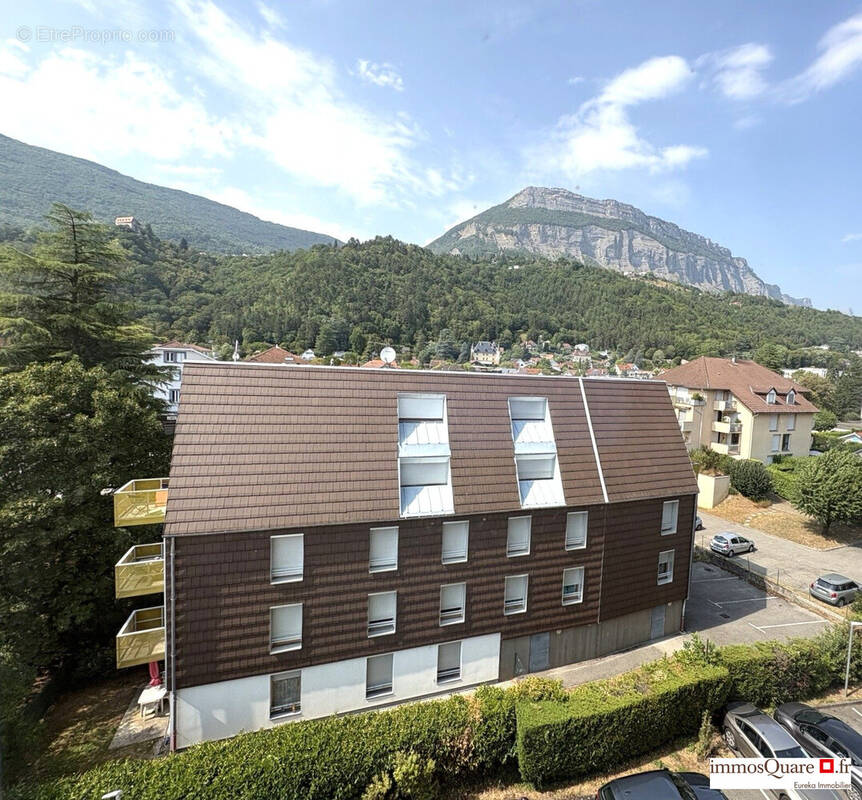 Appartement à MEYLAN