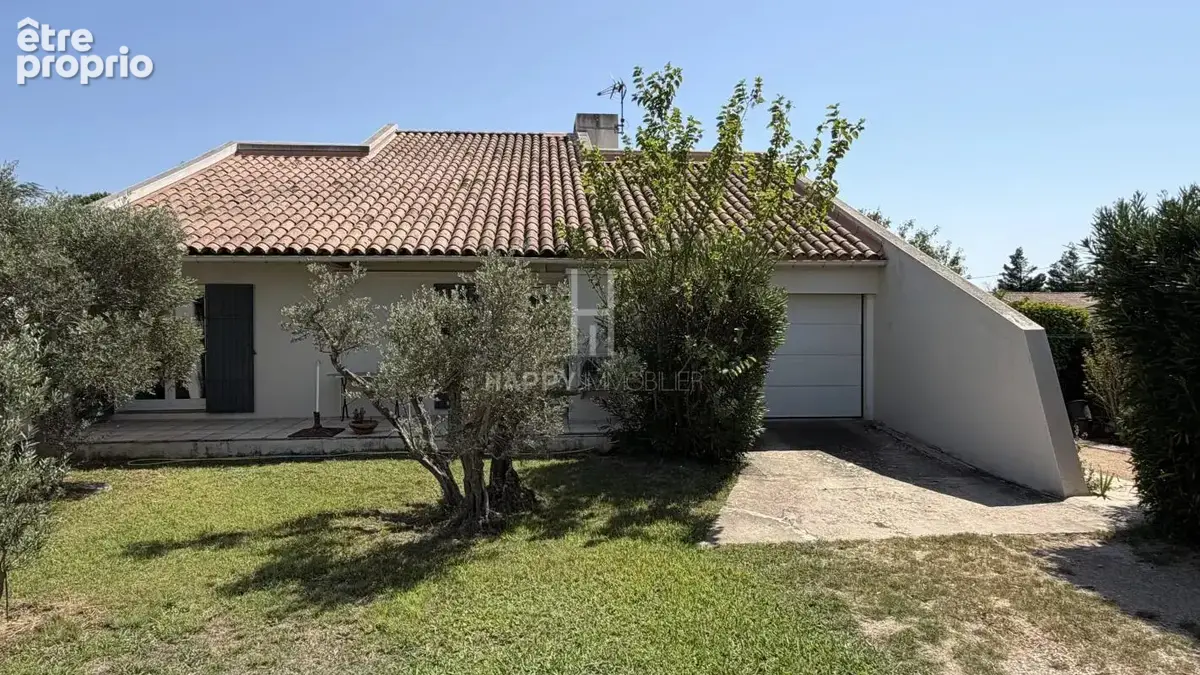 EXCLUSIVITE : Mouriès, proche village et commerces , maison de plain pied - photo 7