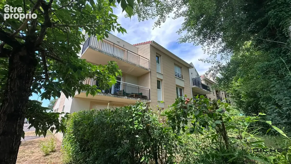 Appartement 4 pièces avec terrasse et parkings - photo 4