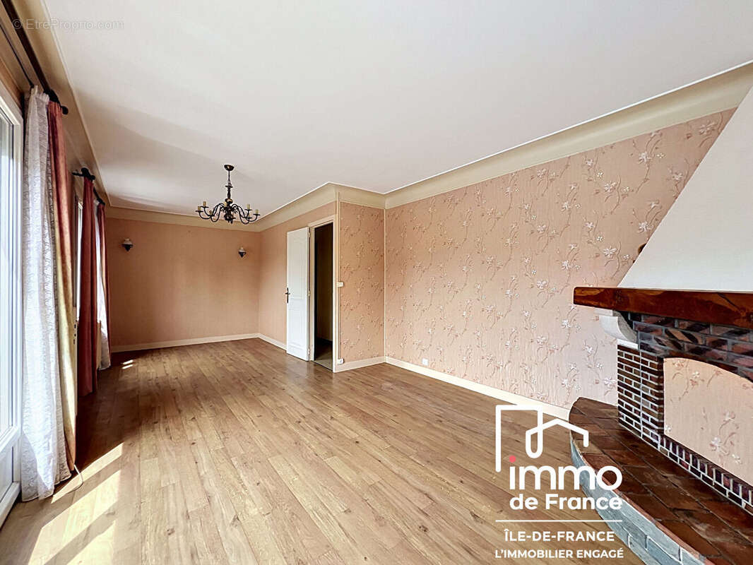 Maison à LUCE