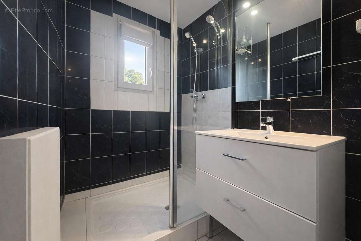   - Appartement à NICE