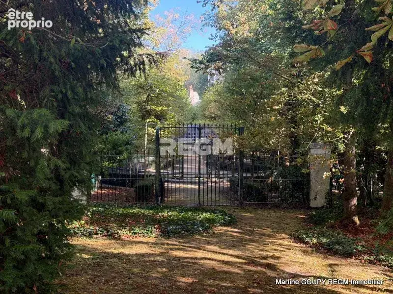 ORLEANS (45) - Exclusivité -T2 Rez-de jardin 48 m2 - Terrasse en L 41 m2- Cave - Place de parking en sous-sol - photo 31