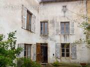 Maison à CHEF-BOUTONNE