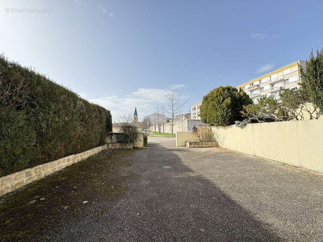 Maison à LA TALAUDIERE