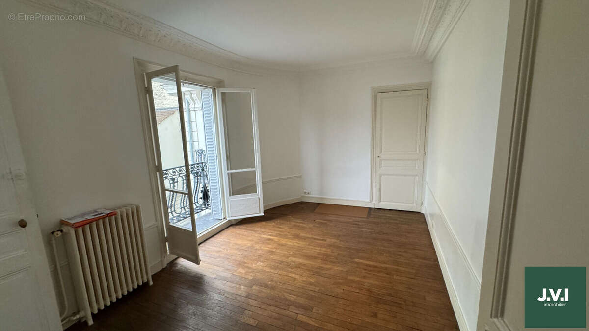 Appartement à ENGHIEN-LES-BAINS
