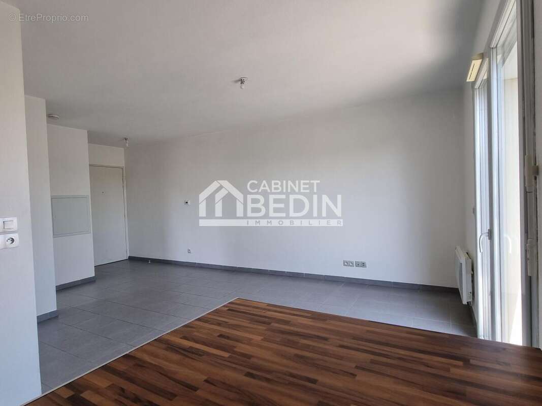 Appartement à FARGUES-SAINT-HILAIRE