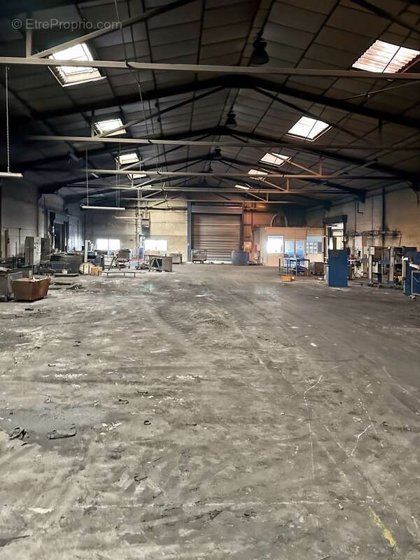 Commerce à FRESSENNEVILLE