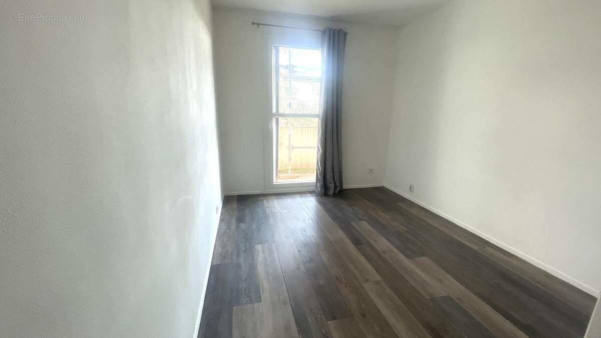 Appartement à LES MUREAUX