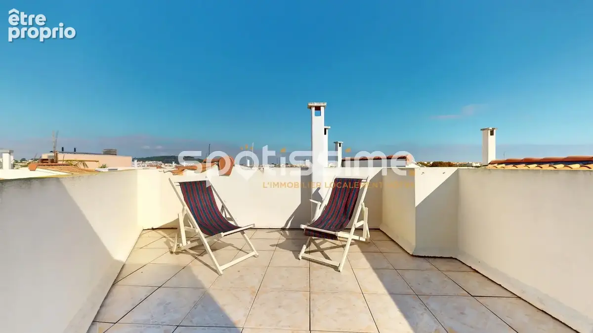 Cap d'agde  avant-port  grand studio cabine avec terrasse et solarium privé vue port - photo 2