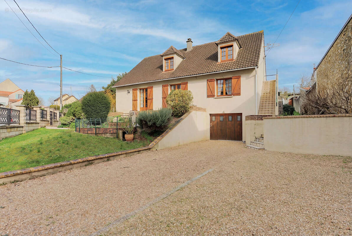 Maison à TRIEL-SUR-SEINE