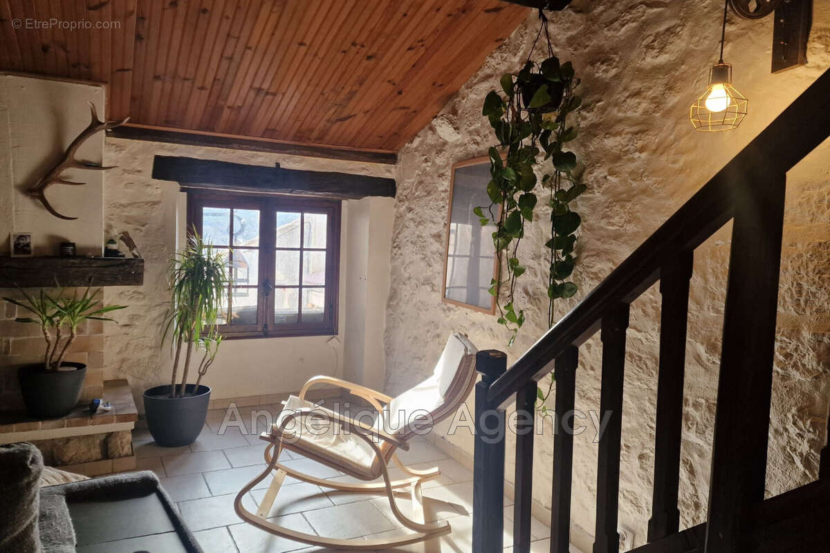 Maison à COURSEGOULES