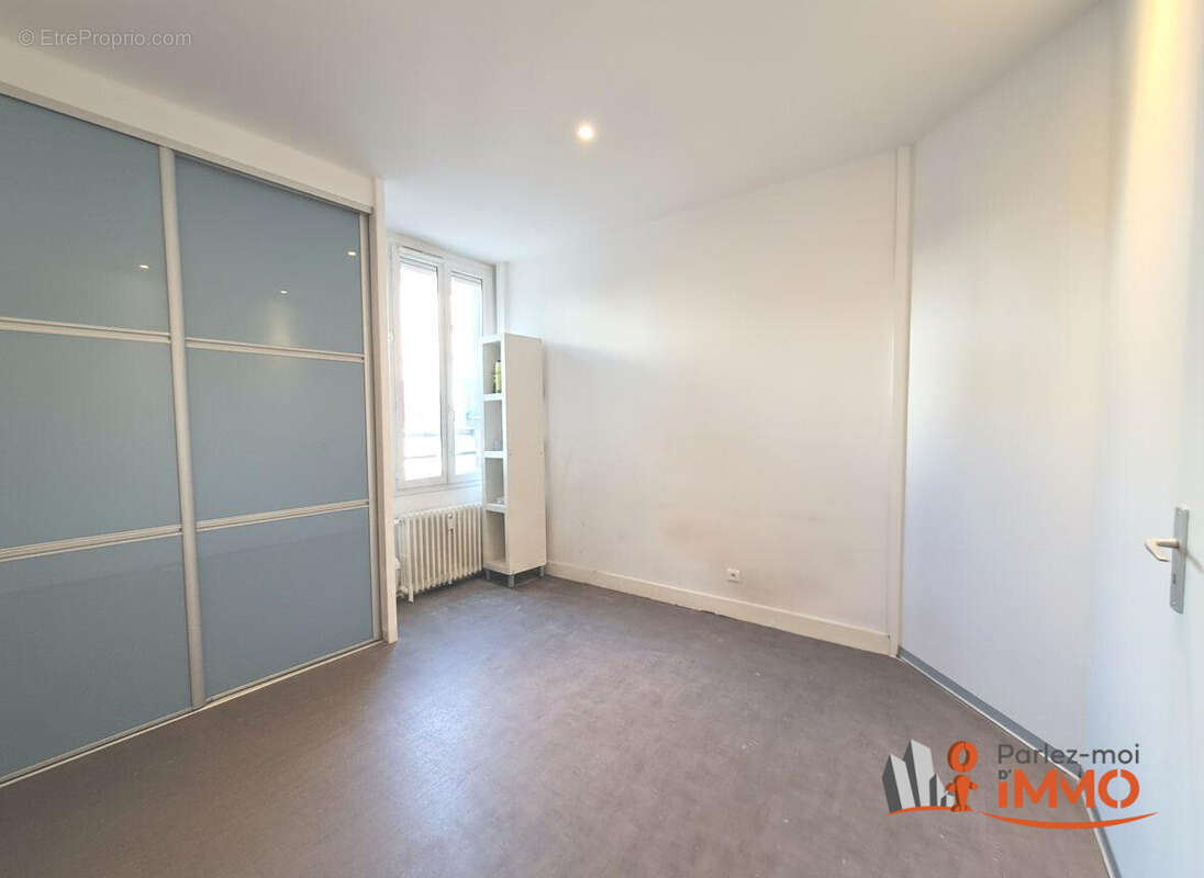Appartement 120 m² à Saint-Etienne  - photo 8