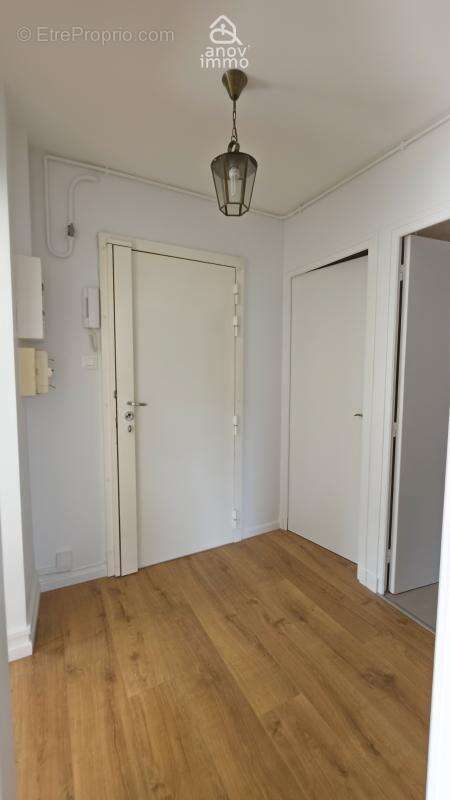 Appartement à FONTAINE