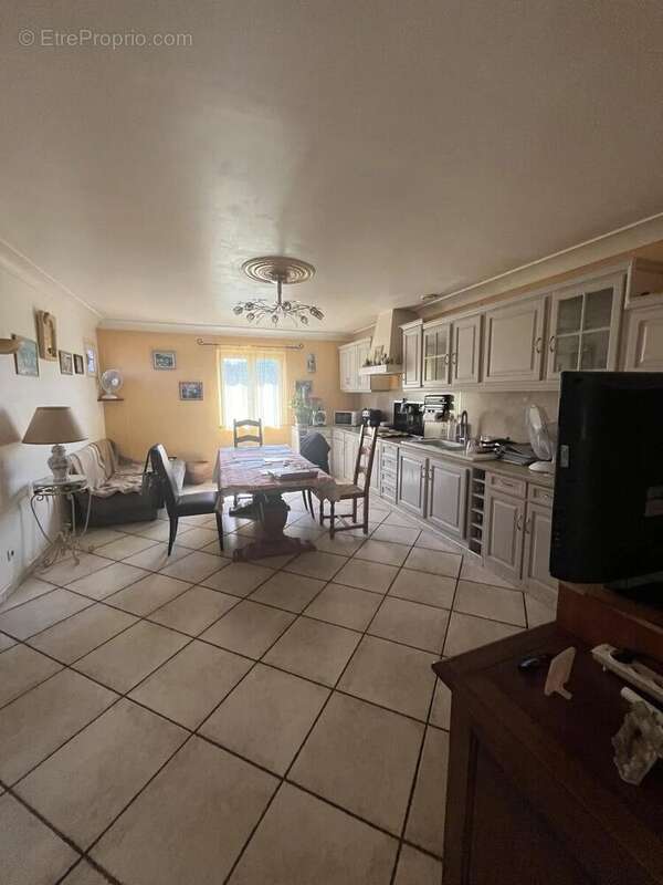 L'agence via immobilier vous propose :a marignane  secteur c - photo 13