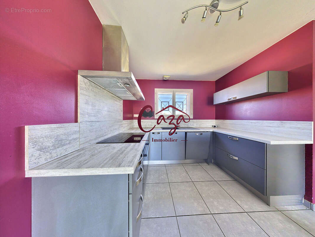 Maison à CAMBLANES-ET-MEYNAC