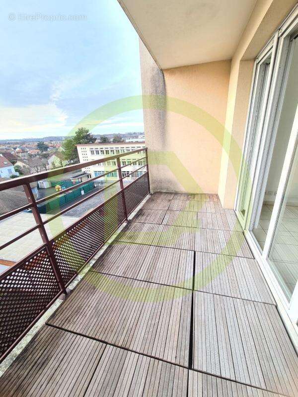 Appartement à VIGNEUX-SUR-SEINE