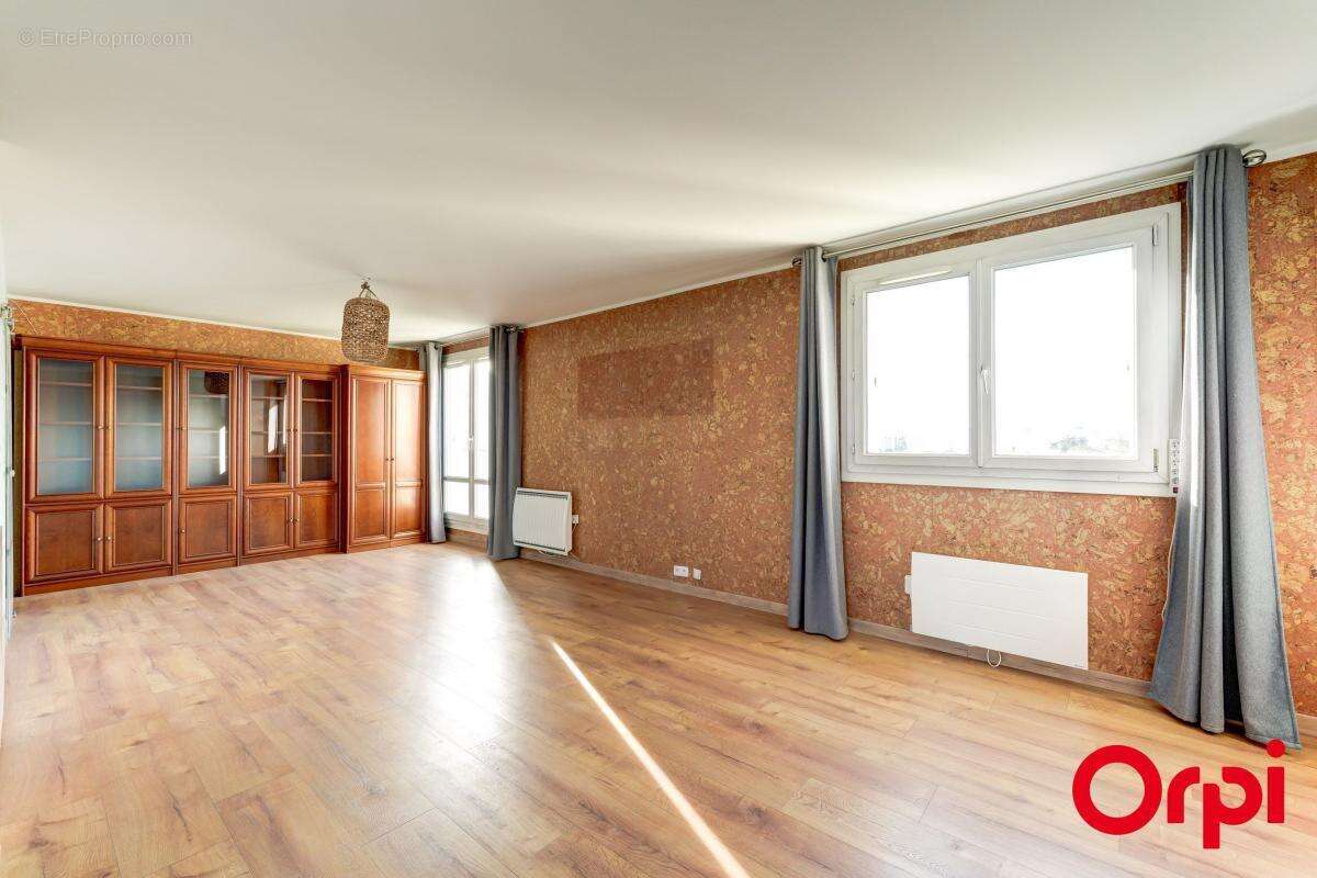 Appartement à VENISSIEUX