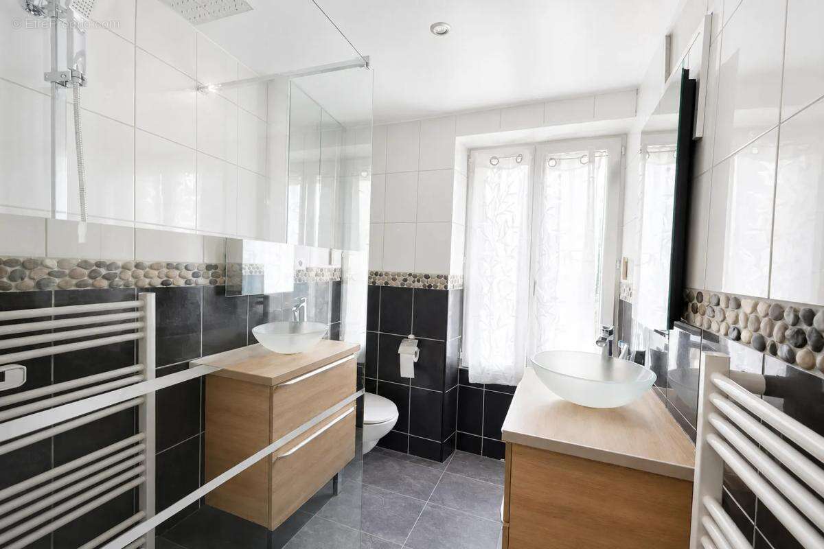 Appartement à CORBEIL-ESSONNES