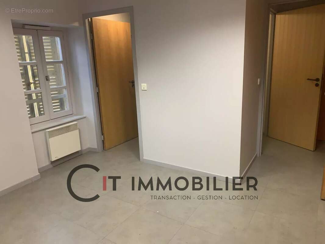 Appartement à LA TOUR-DU-PIN