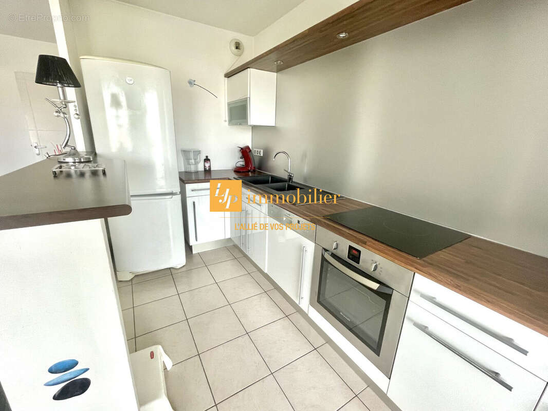 Appartement à LE CRES