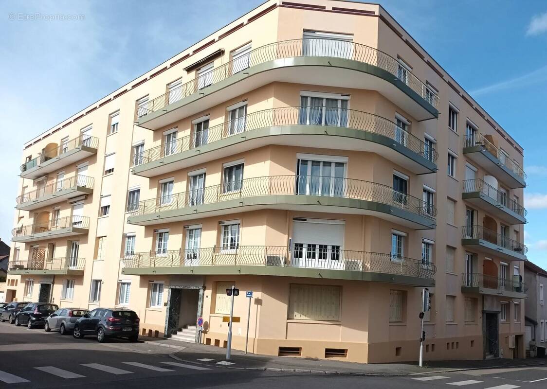 Appartement à MONTCEAU-LES-MINES