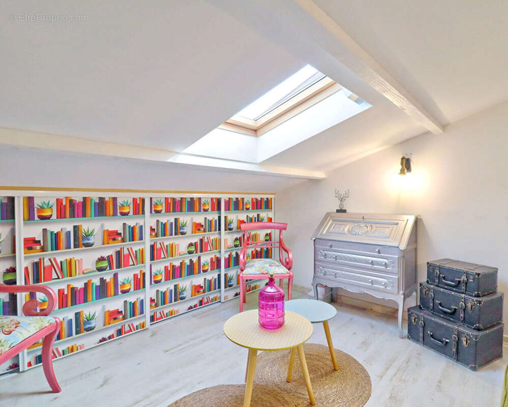 Maison à FORCALQUIER