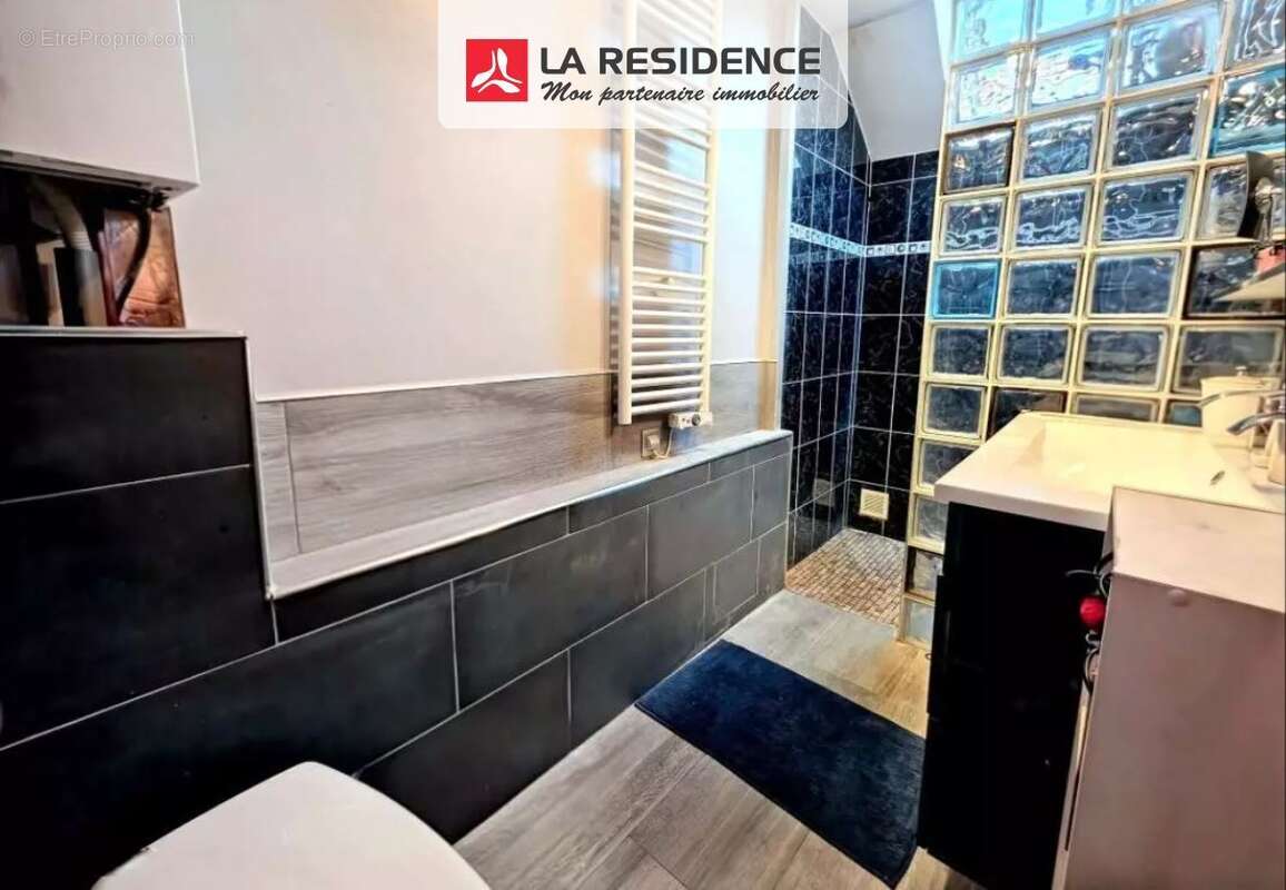 Maison à VAUX-SUR-SEINE