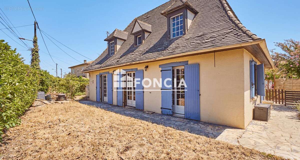 Perigourdine à rénové dans le centre ville de bergerac ! - photo 2