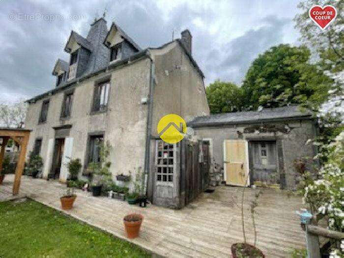 Maison à CHAUDES-AIGUES