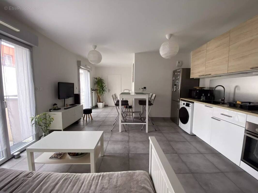 Appartement à SAINT-APOLLINAIRE