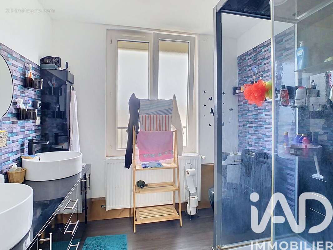 Photo 9 - Maison à PLEURS