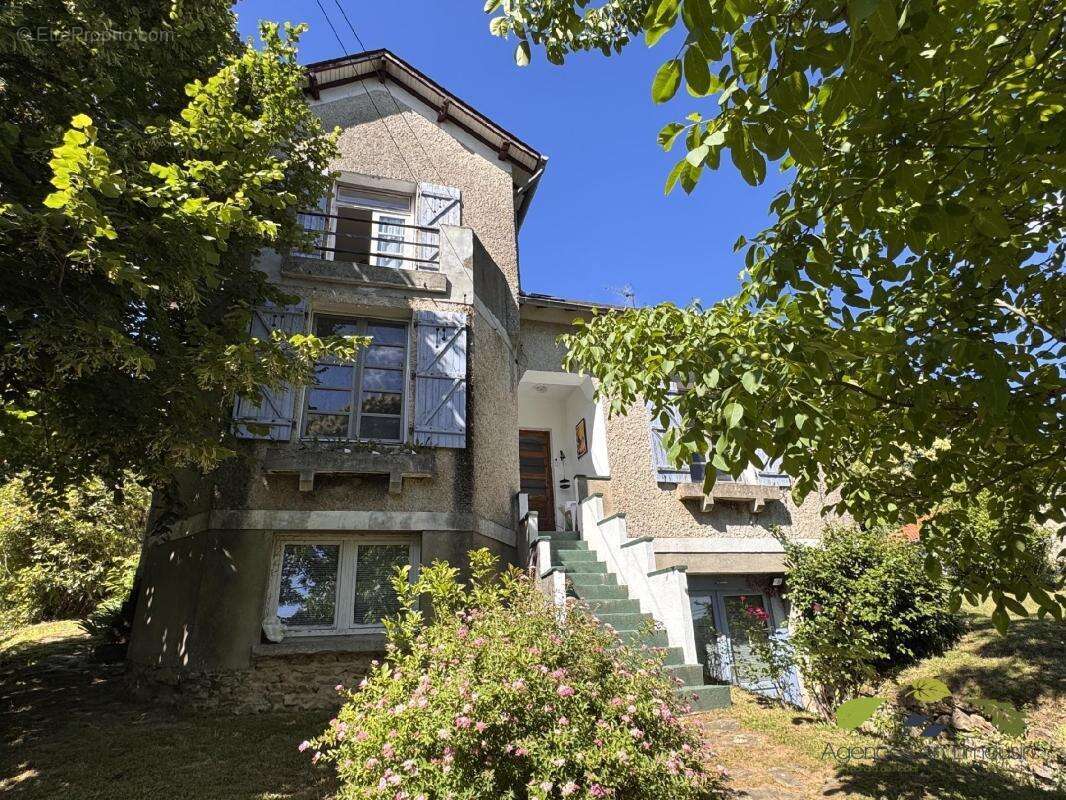 Maison à LA CROISILLE-SUR-BRIANCE