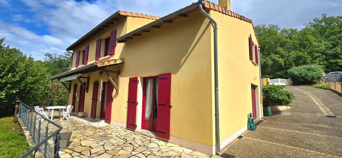 Maison à COULOUNIEIX-CHAMIERS