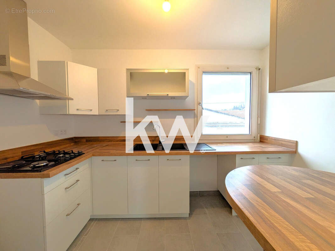 Appartement à SAINT-ETIENNE