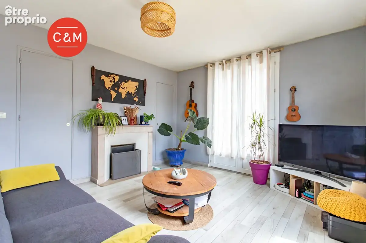 REZE BALINIERE - Maison divisée en trois logements - photo 4
