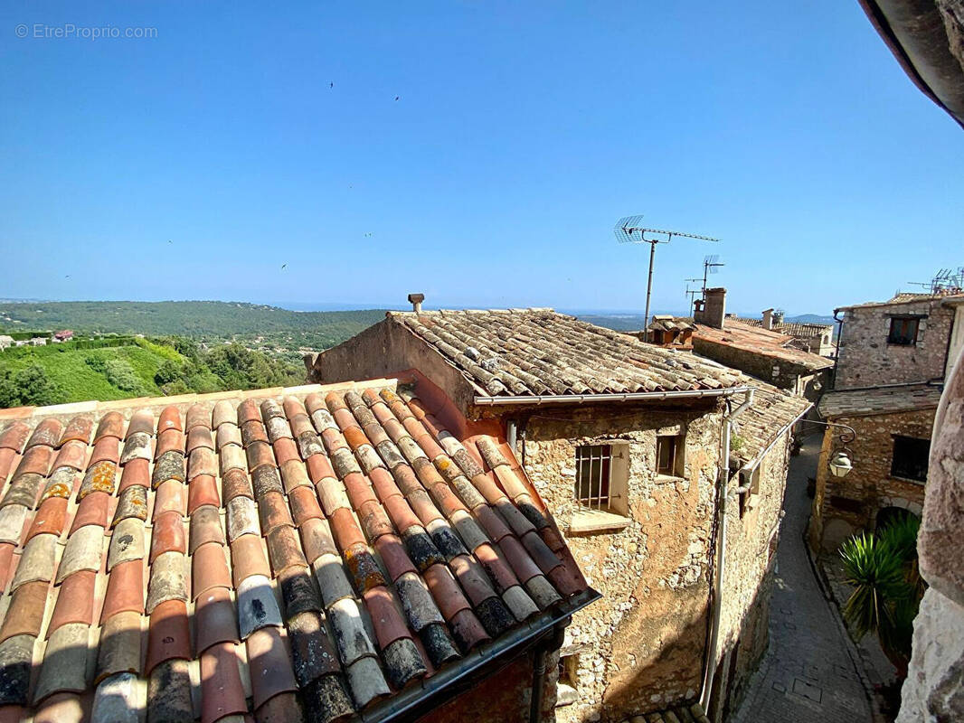 Maison à TOURRETTES-SUR-LOUP