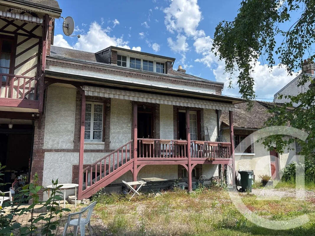 Maison à IVRY-LA-BATAILLE