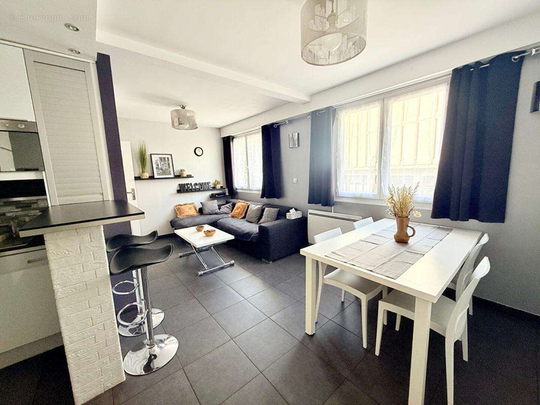 À VENDRE LE HAVRE CENTRE-VILLE COTY - Appartement Le Havre 3 pièce(s) 54 m2 - photo 10