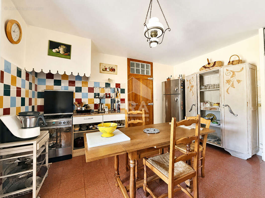 Maison 150m² à chazelles - photo 9