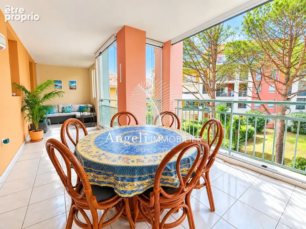 Appartement à FREJUS