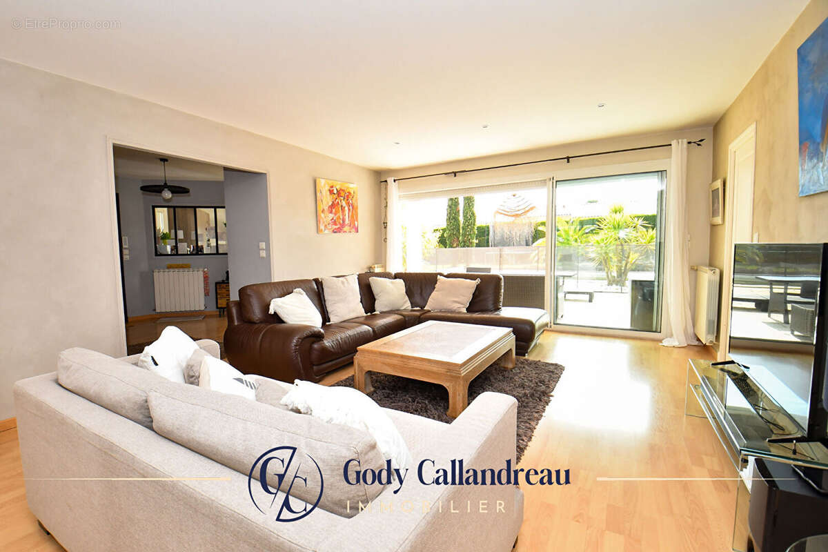 Maison à VAUX-SUR-MER