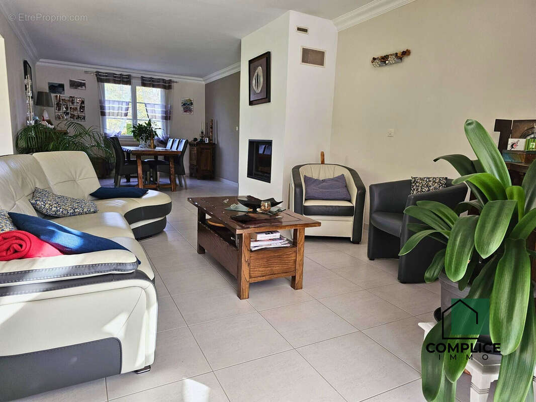 Maison à VIGNEUX-DE-BRETAGNE